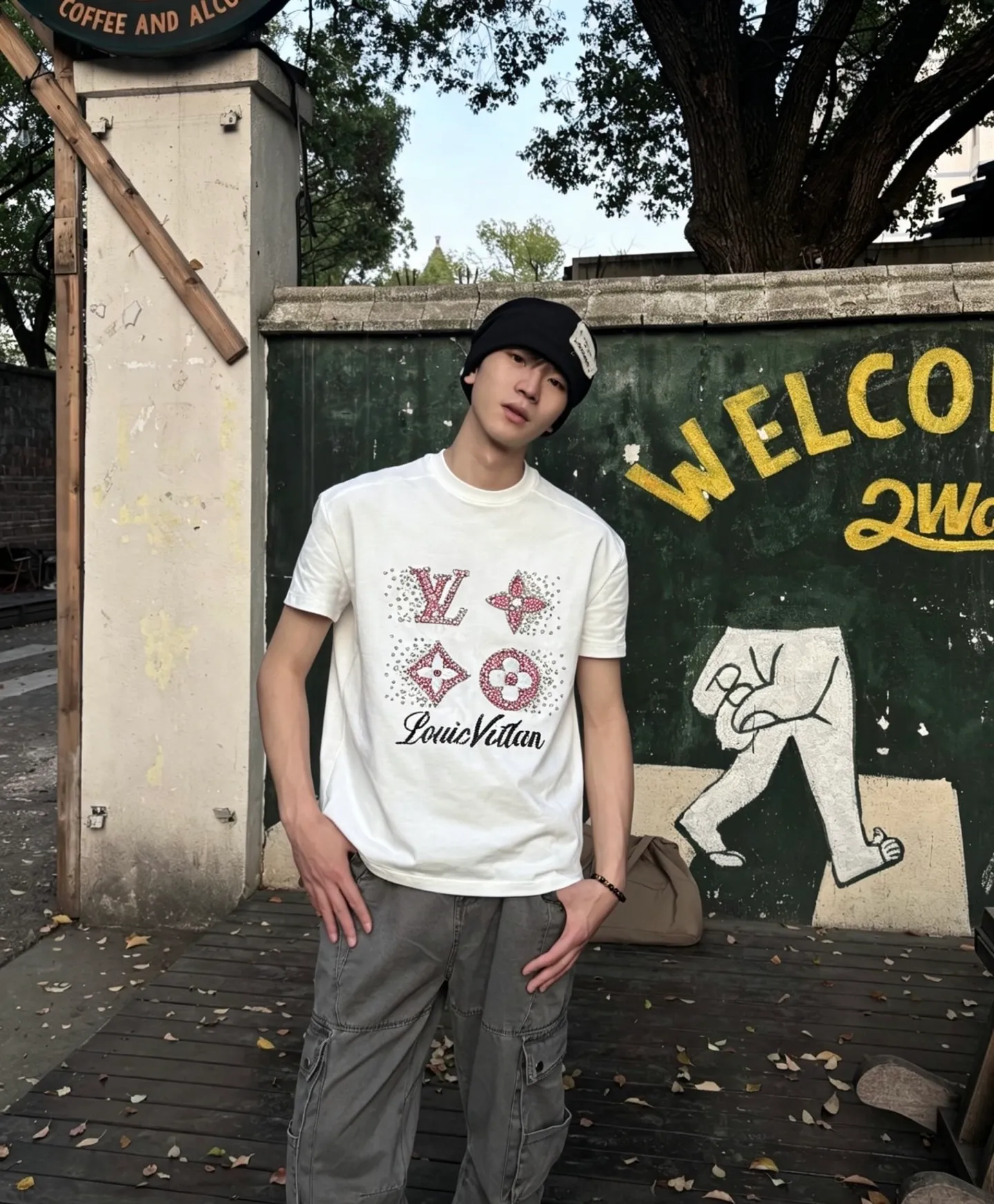 Louis Vuitton/Louis Vuitton line bead embroidery round neck short sleeves